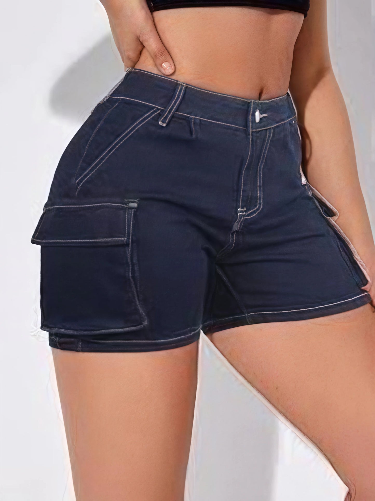 Midriff-length women's casual short denim pants with pockets