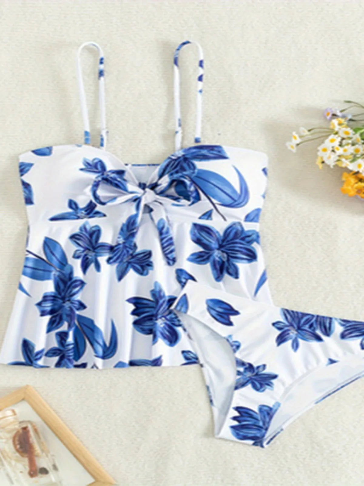 Blue Flower Print 2-piece Swimsuit