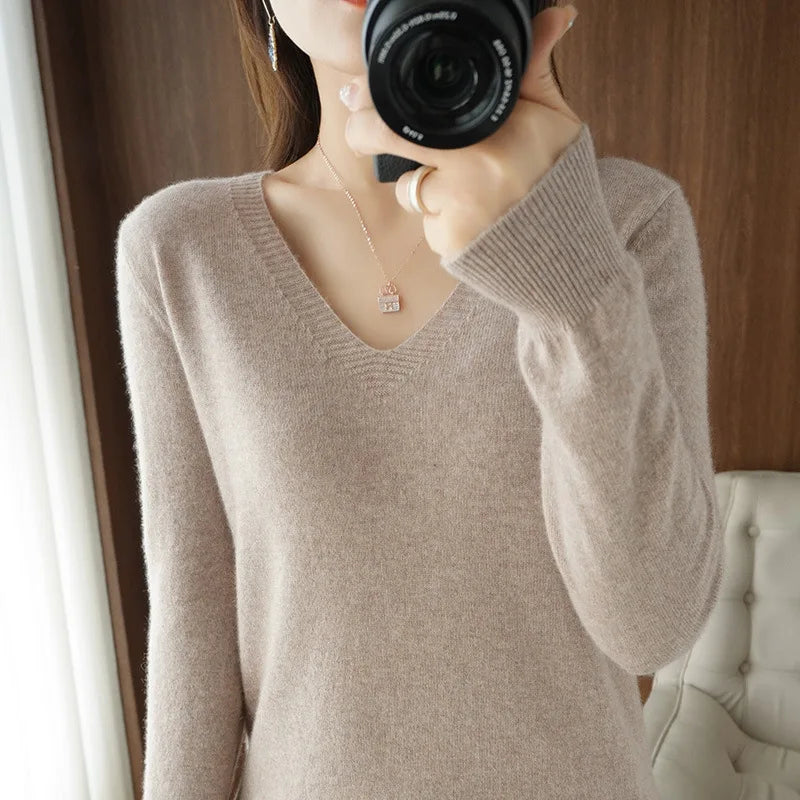 Women's Sweater 2025 Autumn Winter Knitted Pullovers V-neck Slim Fit Bottoming Shirt Solid Soft Knitwear