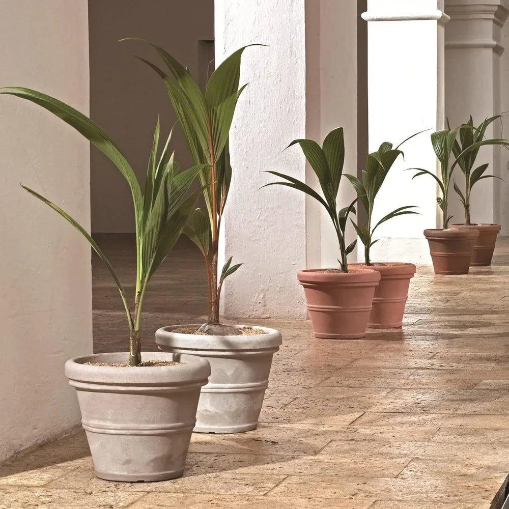 Crescent Garden Brunello Planter