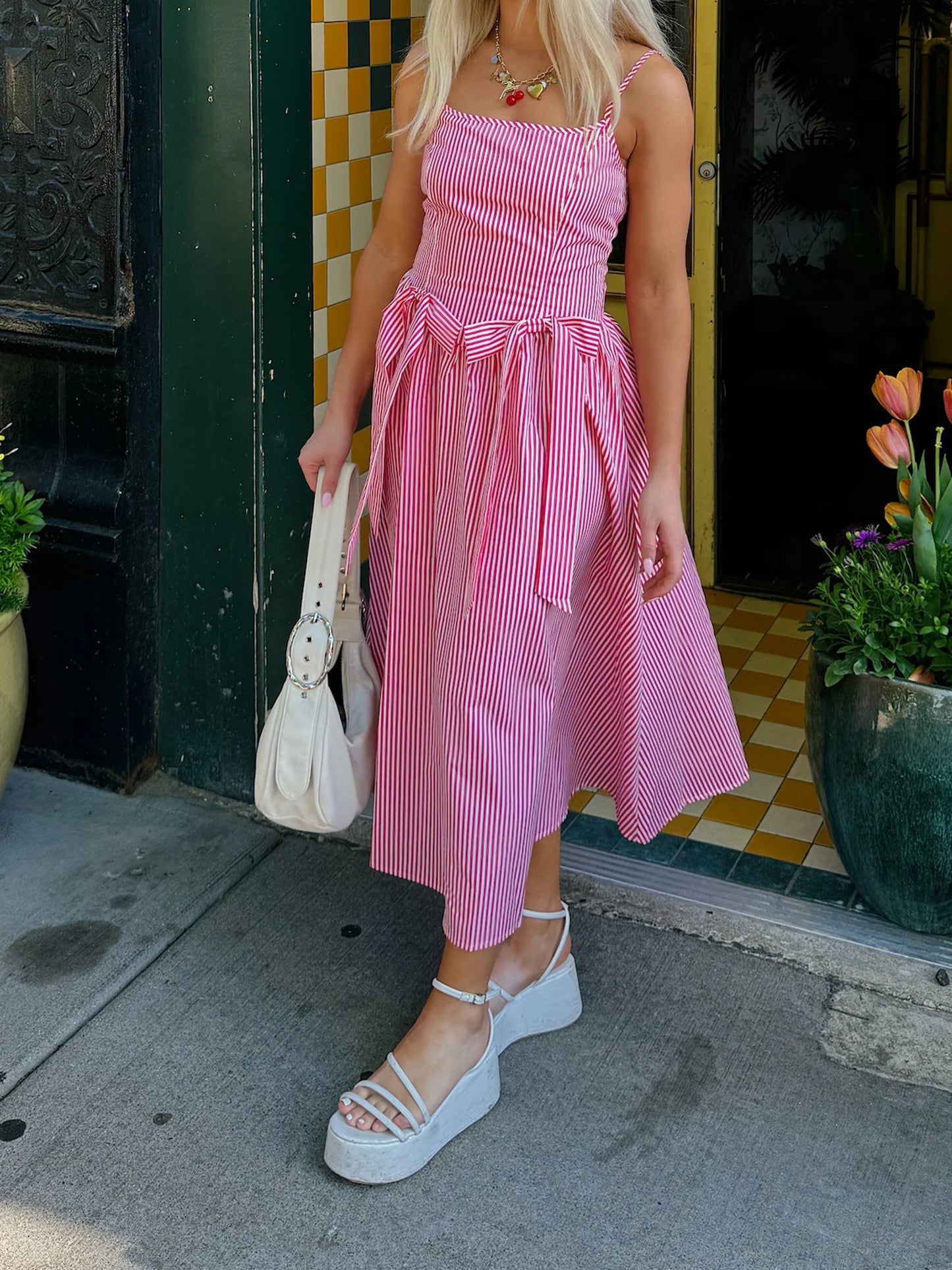 Women s Floral Print Maxi Dress Summer Sleeveless V-Neck Boho Beach Dress Flowy Long Dress with Pockets
