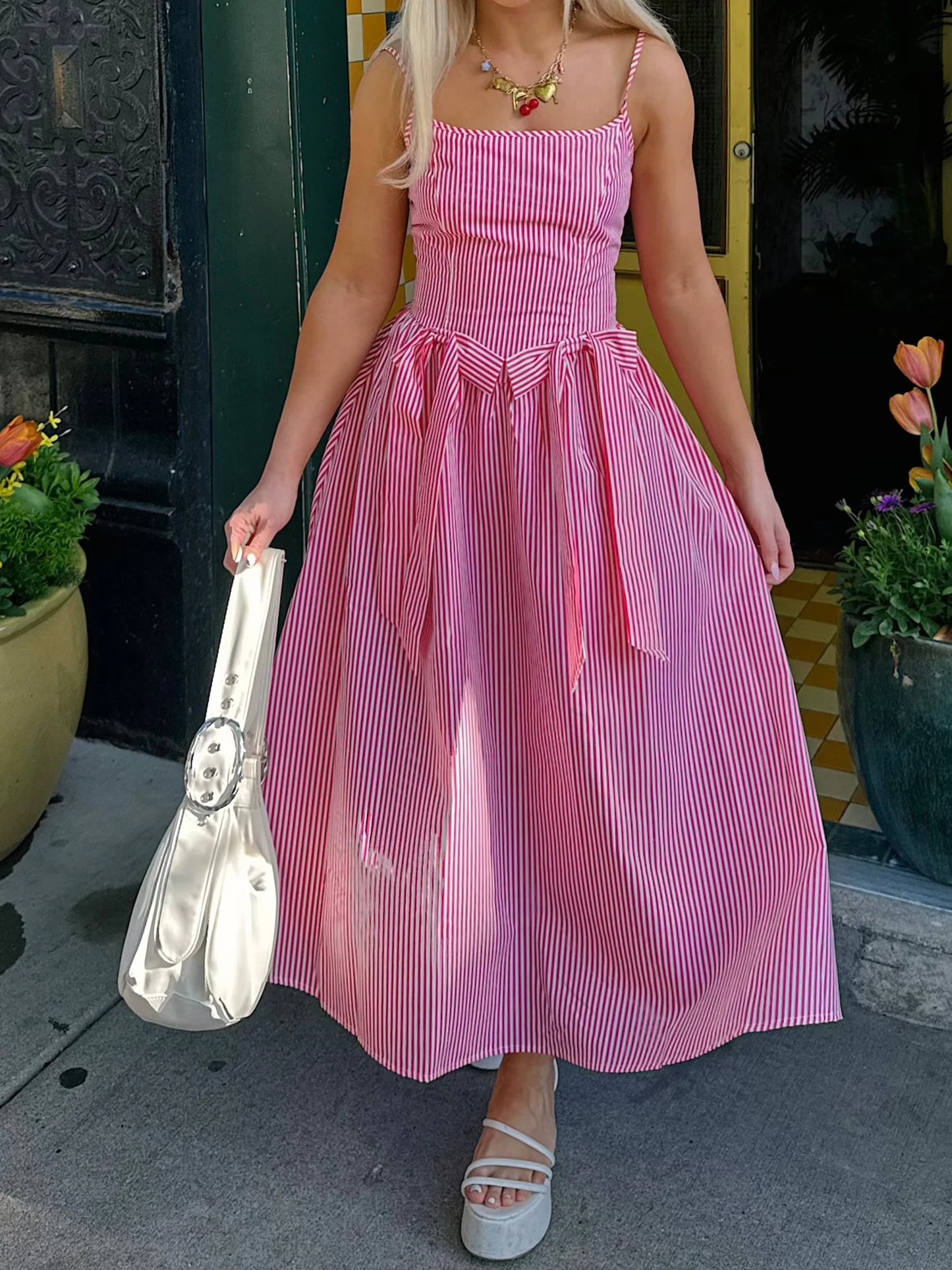Women s Floral Print Maxi Dress Summer Sleeveless V-Neck Boho Beach Dress Flowy Long Dress with Pockets