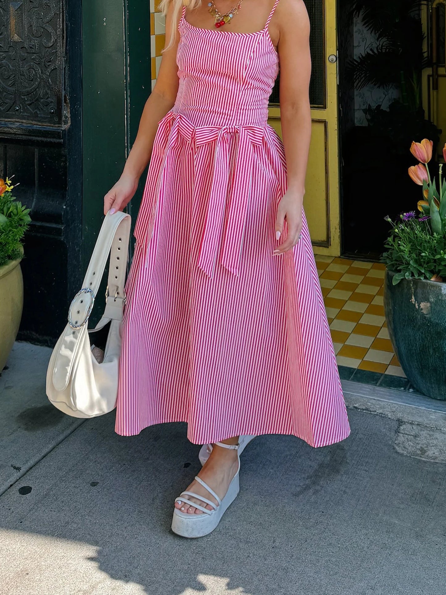 Women s Floral Print Maxi Dress Summer Sleeveless V-Neck Boho Beach Dress Flowy Long Dress with Pockets