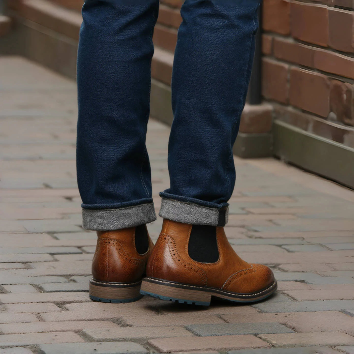 Brogue Chelsea Men Boots 2025