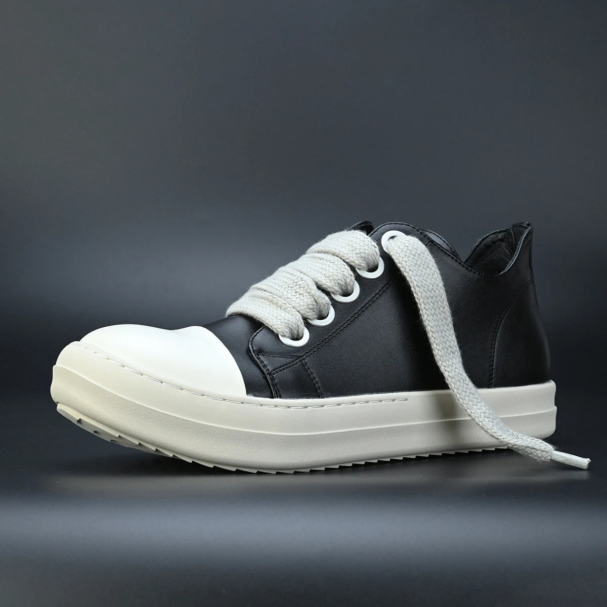 Men Shoe Black Canvas Low Top
